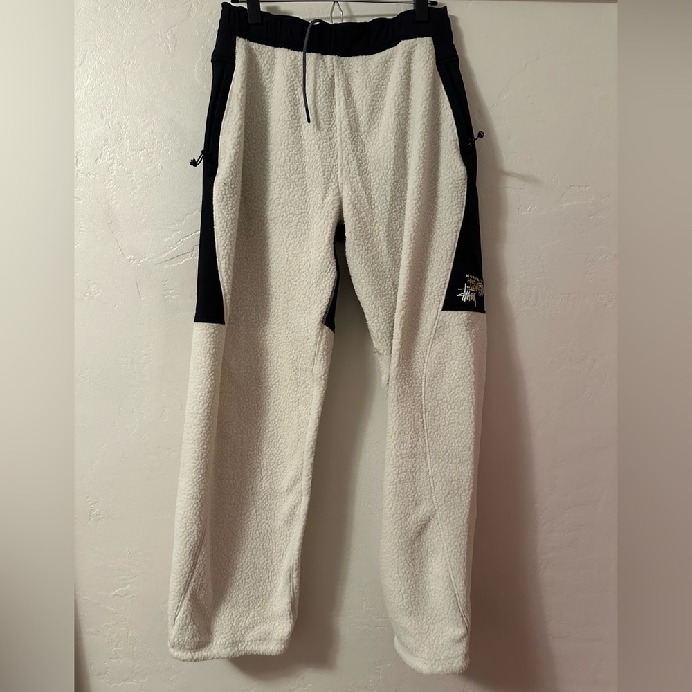 NWT Stussy x Mountain Hardwear Collab Fleece Pants white size small